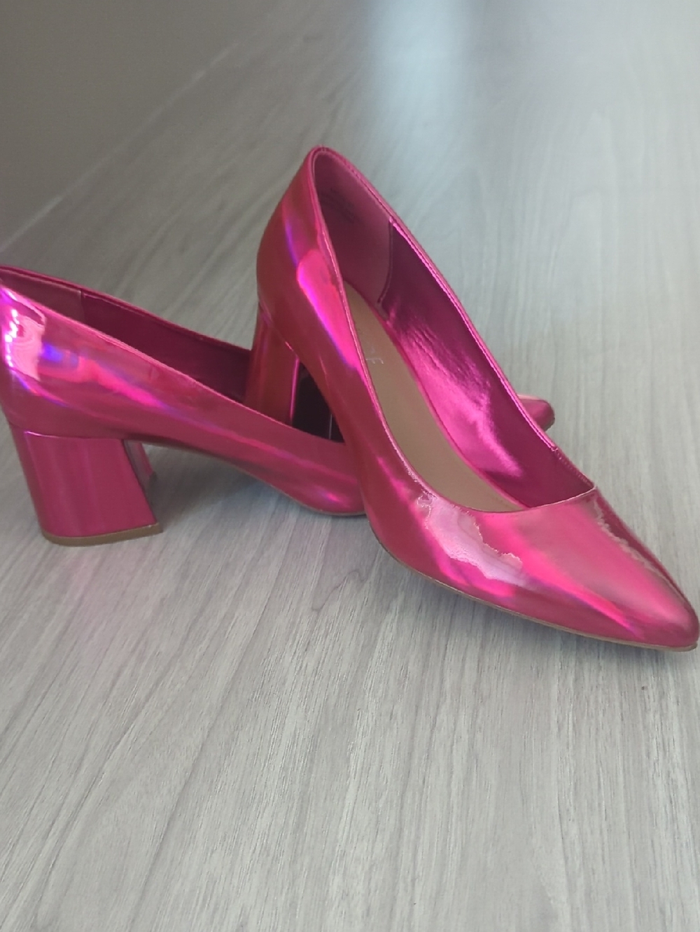 Rouge Helium Metallic Hot Pink Block Heel Pumps